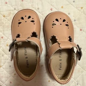Felix and Flora C6 shoes. Excellent Condition